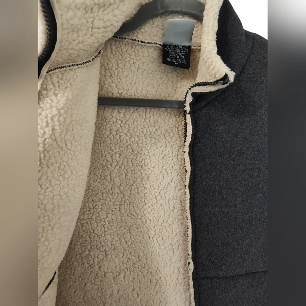 Snowshoe M Black and Cream Ski Vest